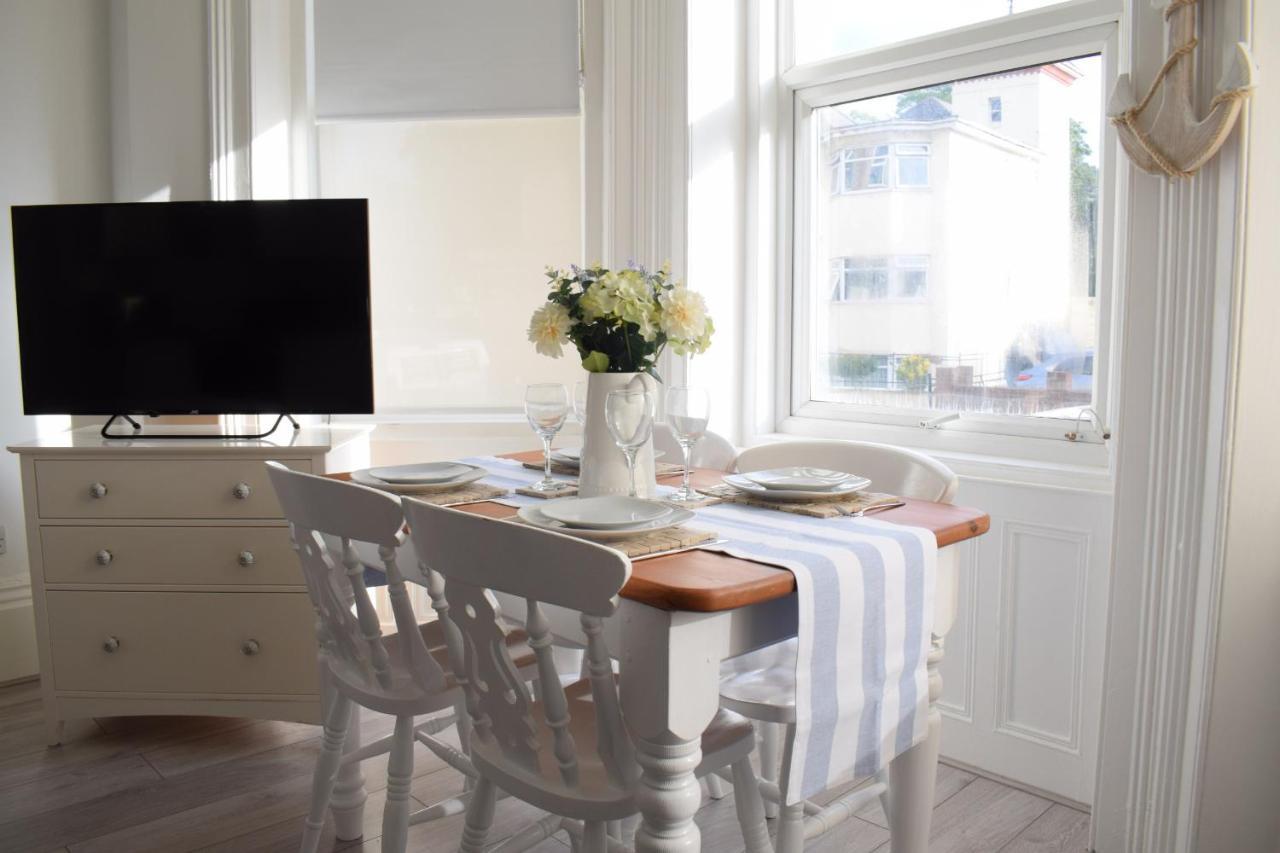 The Bay Beach Apartments Борнмът Екстериор снимка
